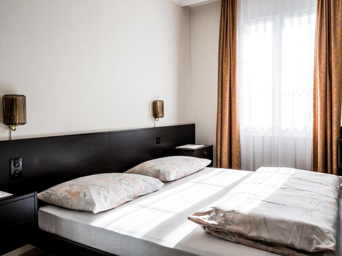 Landgasthof Hotel Menzberg Eksteriør billede